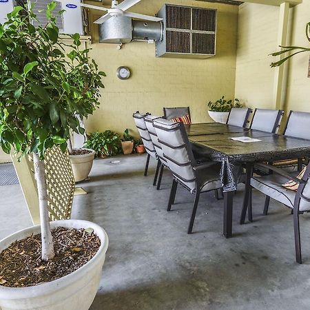 Golden Guitar Motor Inn Tamworth Luaran gambar