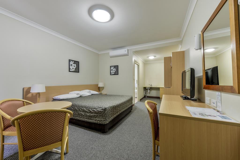Golden Guitar Motor Inn Tamworth Bilik gambar